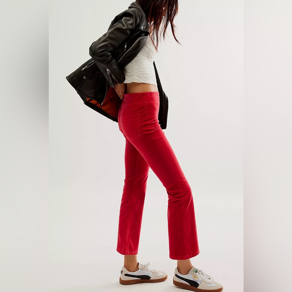 Free People “In my feelings” Velvet Crop Boot Pants Red Size Large